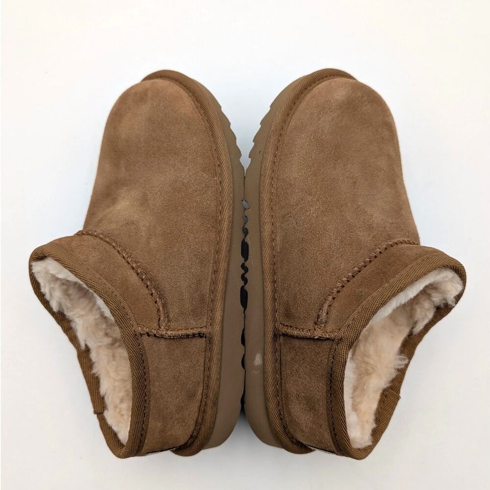 UGG Classic Faux Shearling Slipper Round Toe Unisex Kids Chestnut Sz US1 EU32.5 - Picture 6 of 11